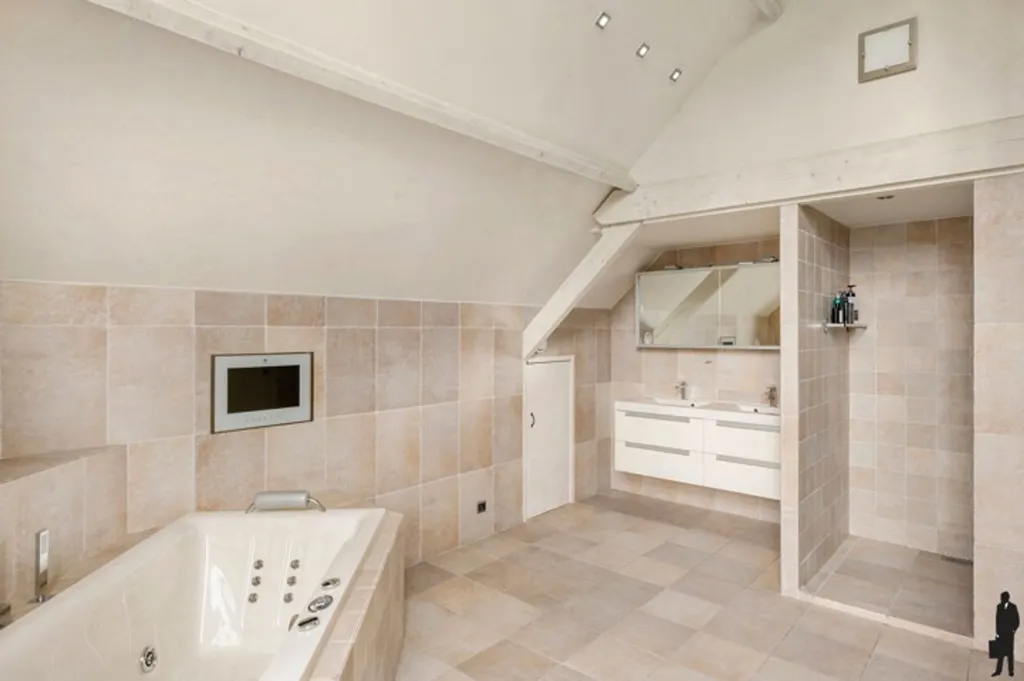 Salles de bain - Villa Luxueuse avec Vue sur les Champs à Kalmthout