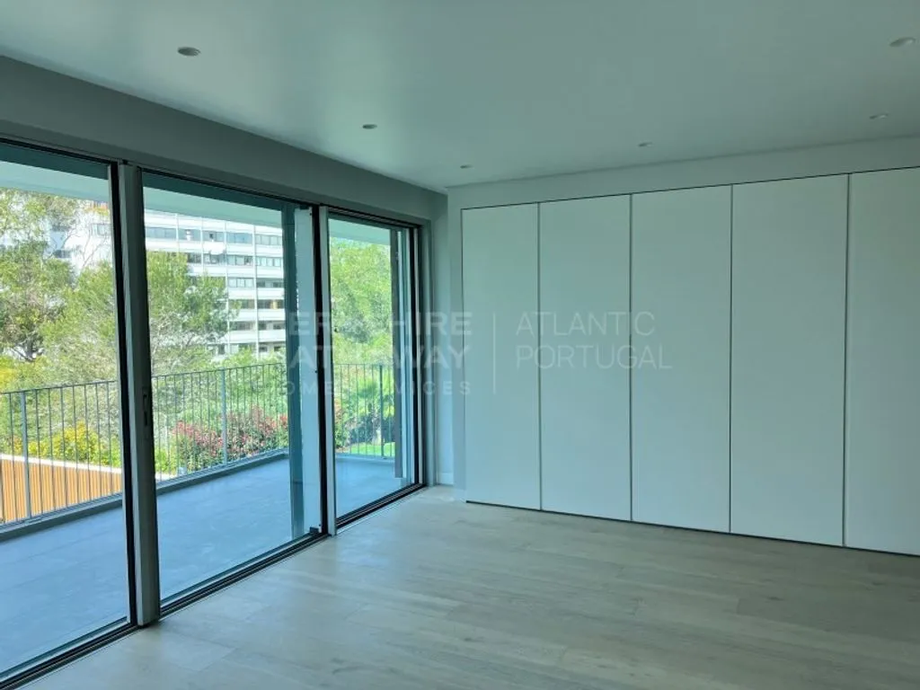 Bedrooms - Luxury Duplex with Pool in Cascais