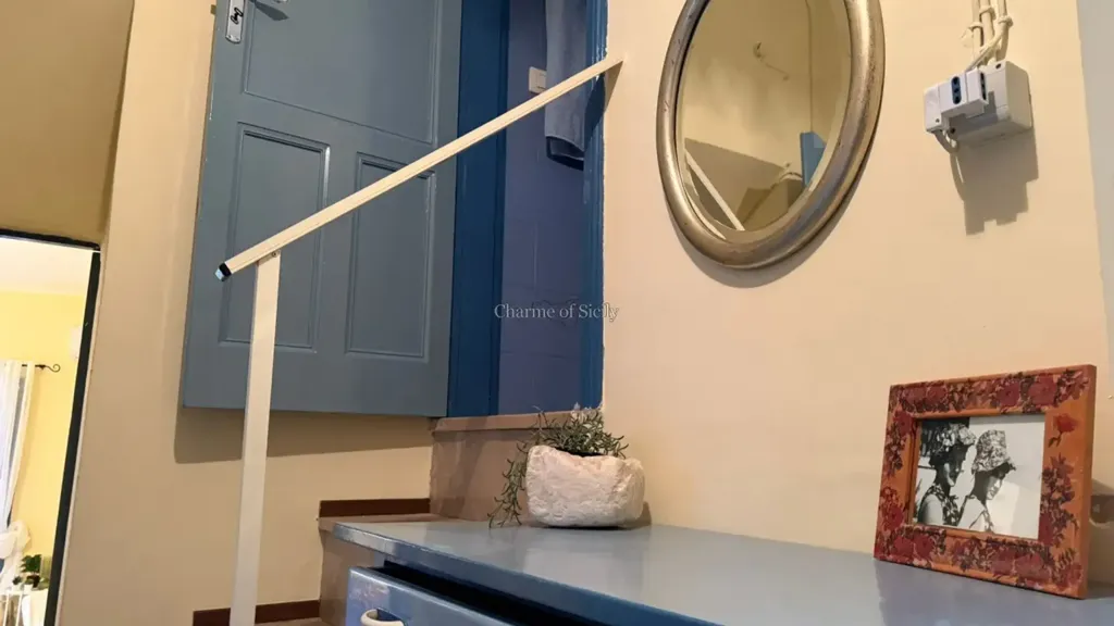 Entrée - Renovated Apartment with Balcony in Modica