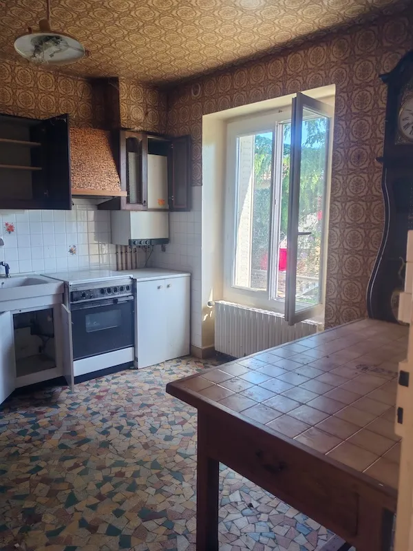 Cuisine - Appartement T2 à Rénover à Maurs