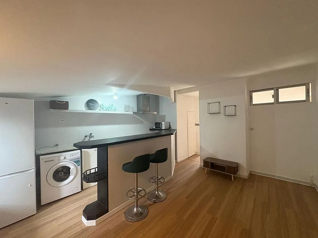Cuisine - Furnished Flat in High-End City Centre