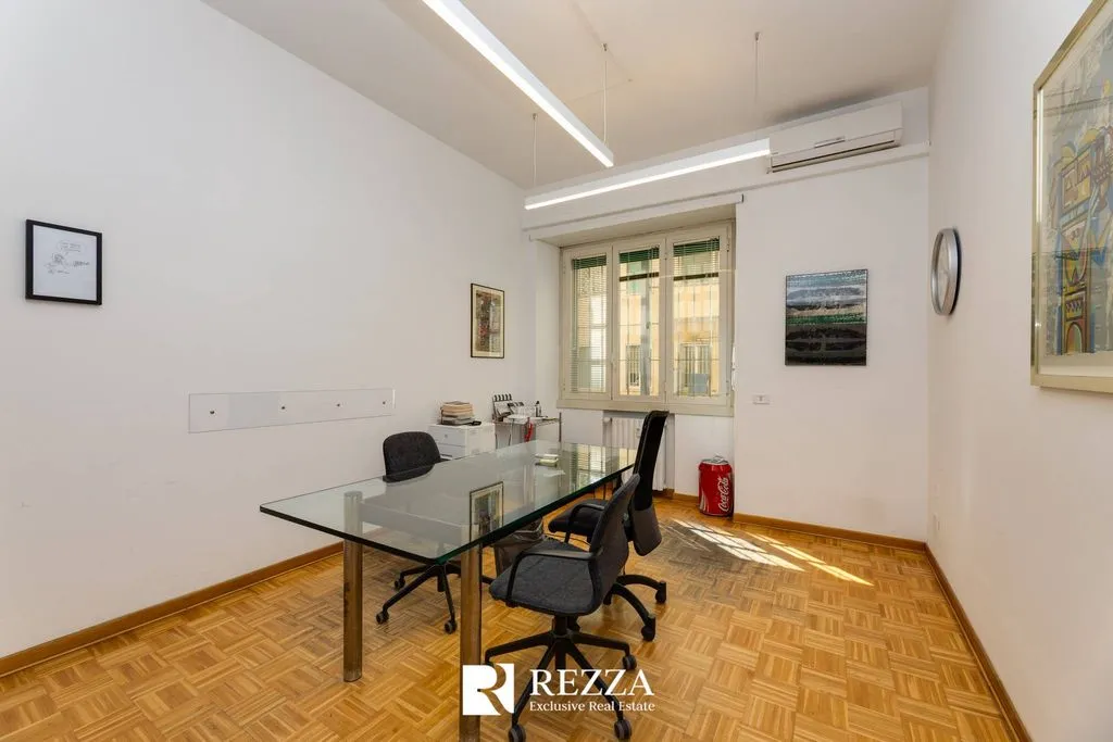 Bureau - Luxury Office with Terrace in Parioli, Rome