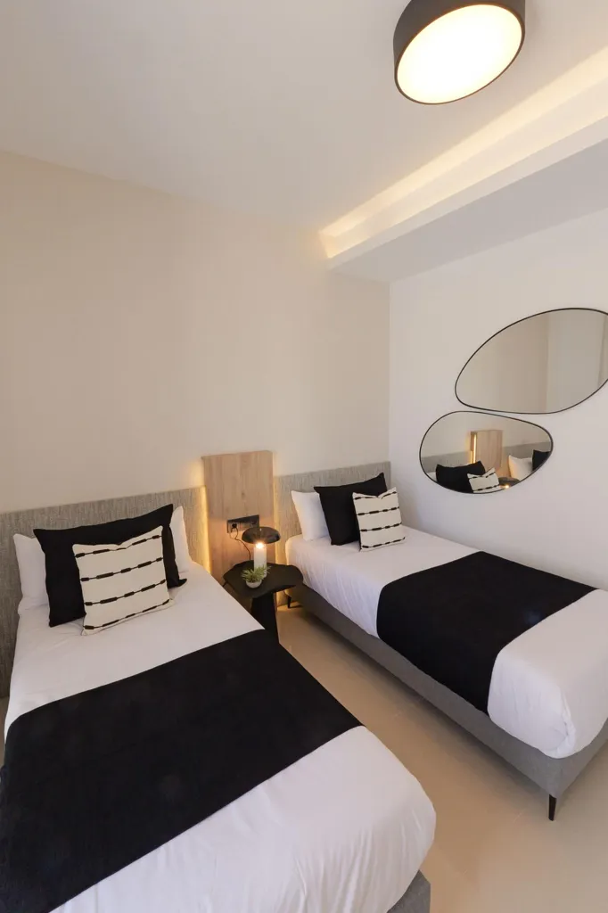 Magamistoad - Luxury Villa with Pool in Los Alcázares