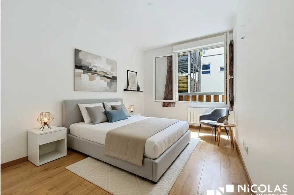 Luxury Apartment with Parking in Bordeaux Centre