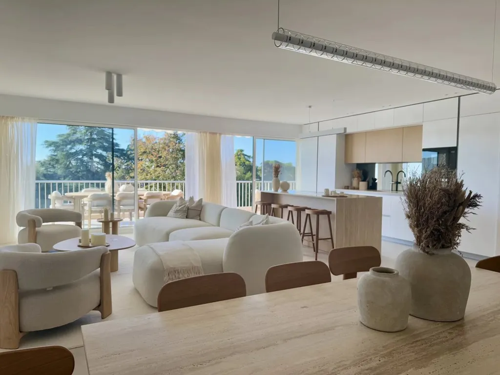 Salle à manger - Appartement 4 Pièces avec Vue Mer à Cannes