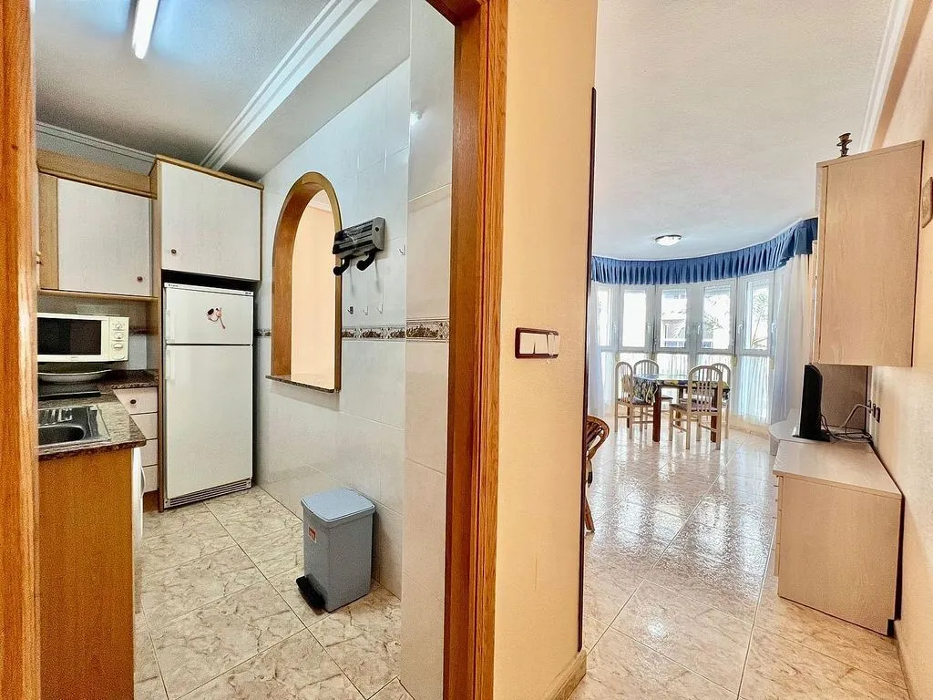Köök - Apartment with Balcony and Garage in Torrevieja