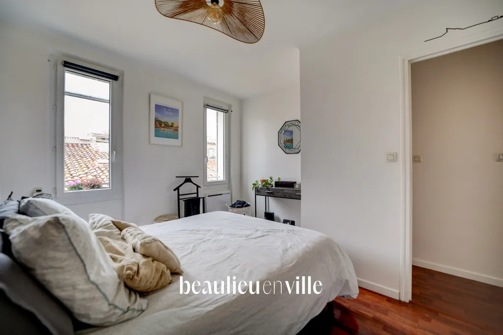 Chambres - Appartement T3 Calme avec Vue sur Deux Rues à La Ciotat
