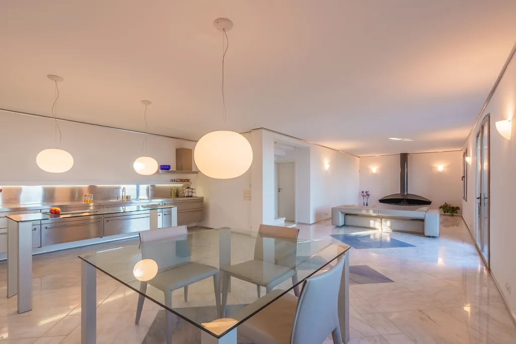 3-bedroom house in Emona
