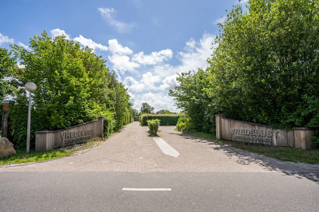 Esterno - Gabled Bungalow with Garden in De Koog