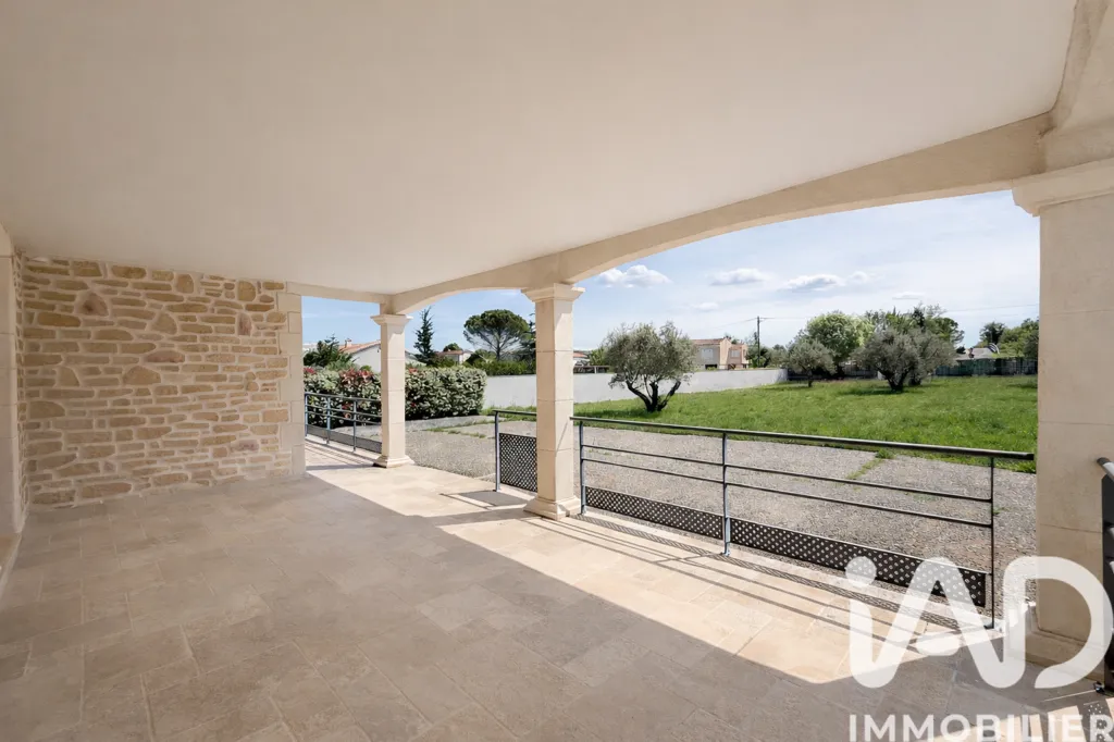 Terrasse - Maison contemporaine avec jardin à Rousson