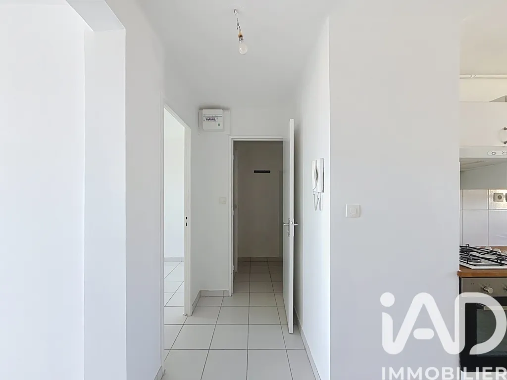 Cuisine - Appartement avec balcon vue mer à Toulon