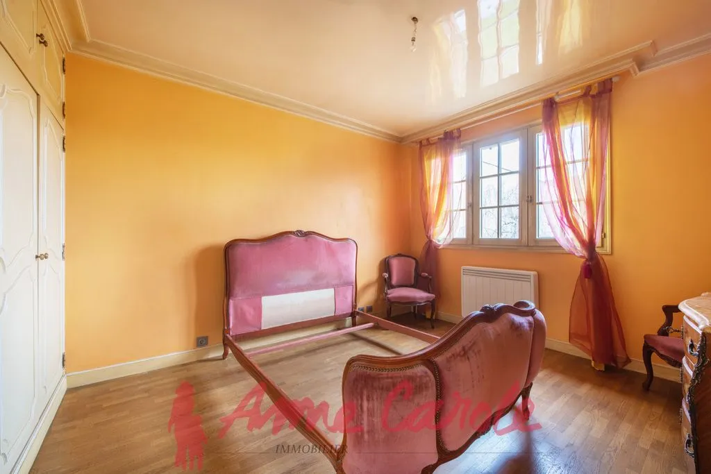 Magamistoad - 7-Bedroom Mason's House with Garden in Joinville-le-Pont