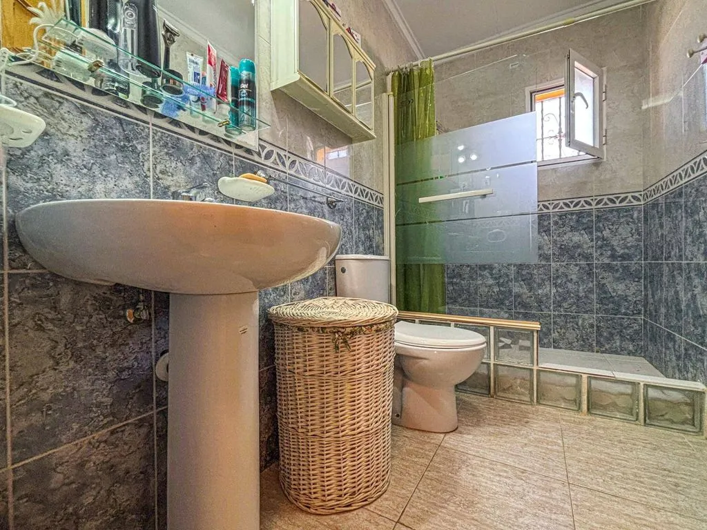 Vannitoad - Luxury Semidetached House with Pool in Gran Alacant