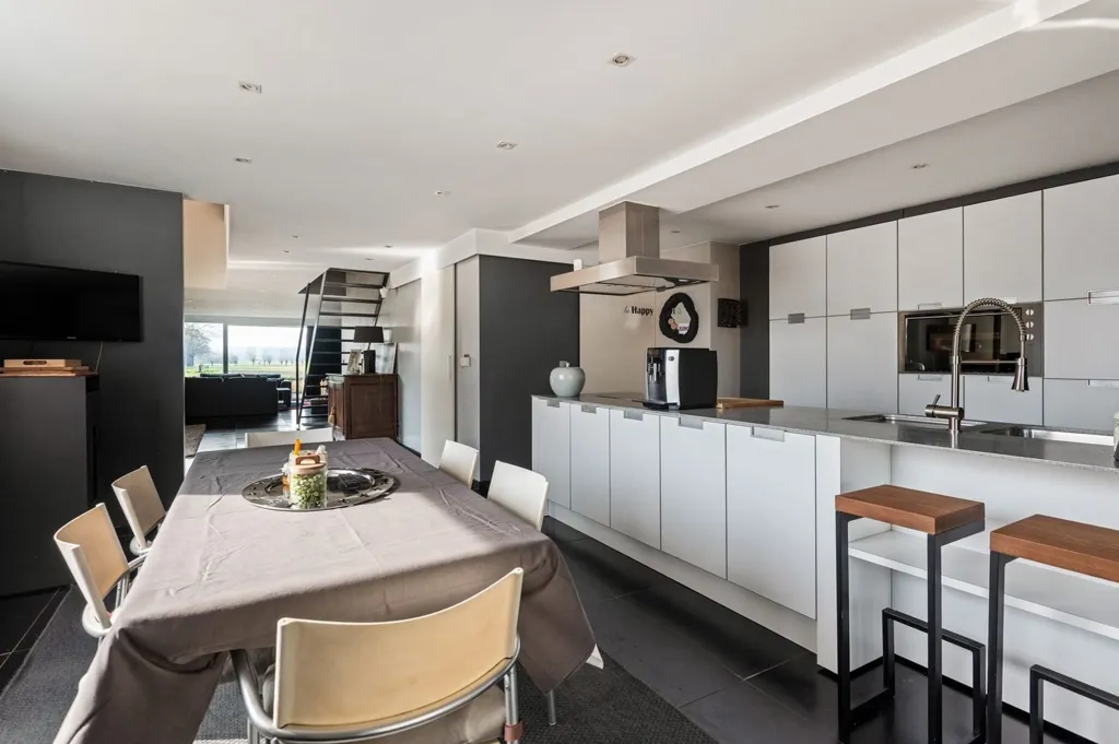 3-bedroom house in Hoevenen