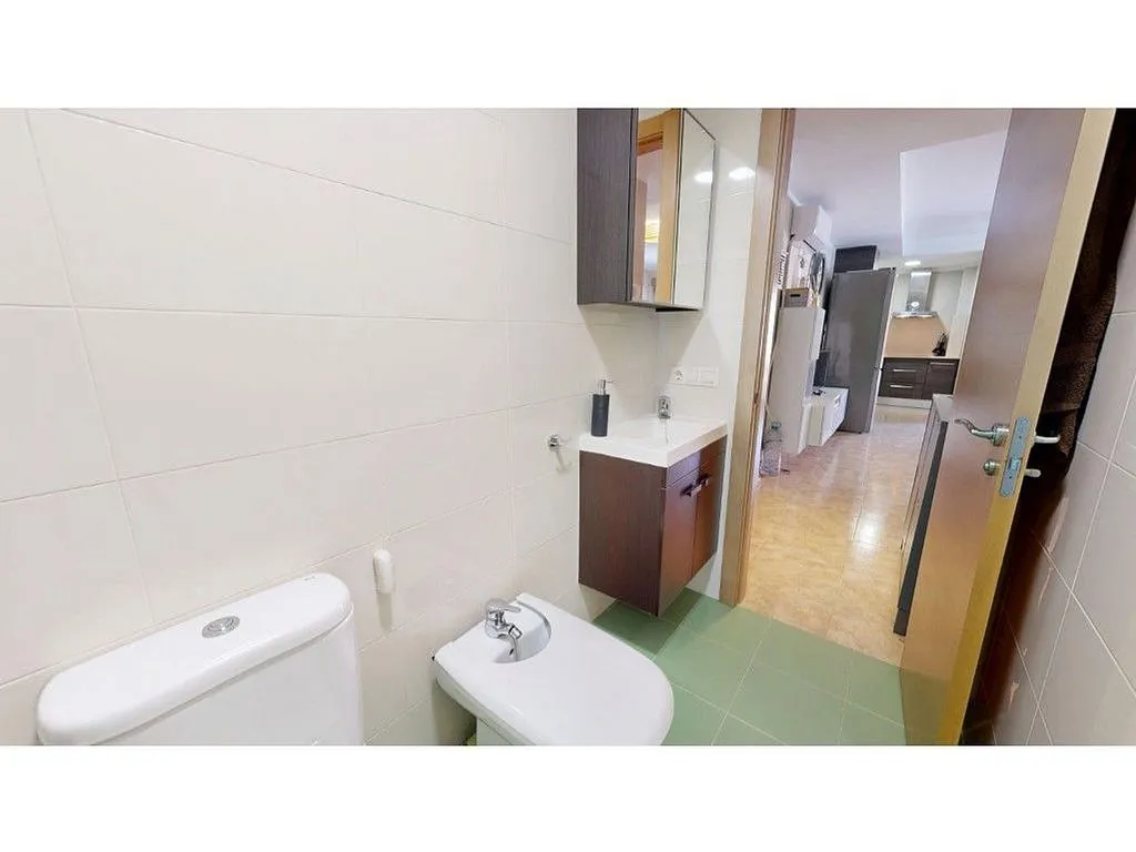 Salles de bain - 1-Bedroom Apartment with Terrace in Chilches