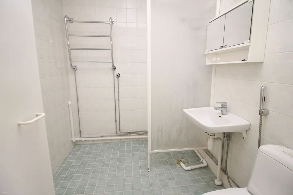 Bagni - Apartment with Balcony in Pohjois-Haaga, Helsinki