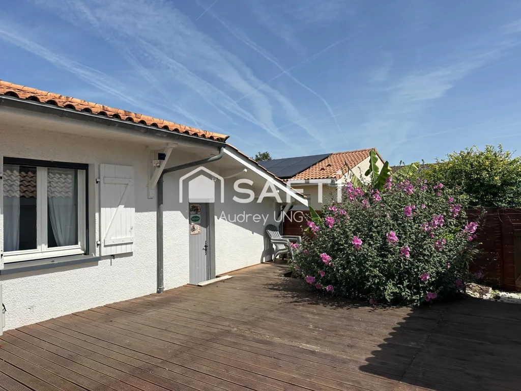 Terrasse - Maison Familiale avec Piscine dans un Environnement Calme