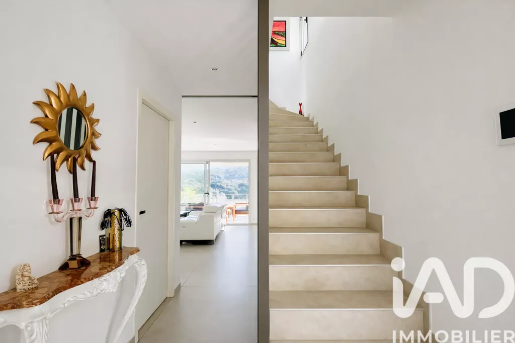 Esik - Contemporary Villa with Pool in Sainte-Maxime