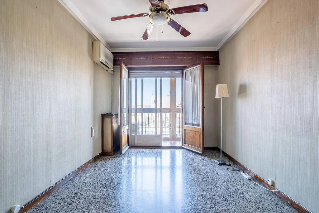 Pièces - Apartment with Balcony and Views in Zaragoza