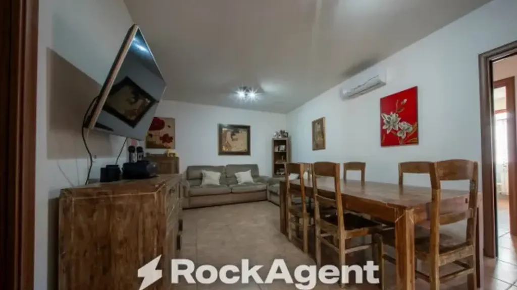 Elutuba - Modern Apartment with Private Courtyard in Sennori