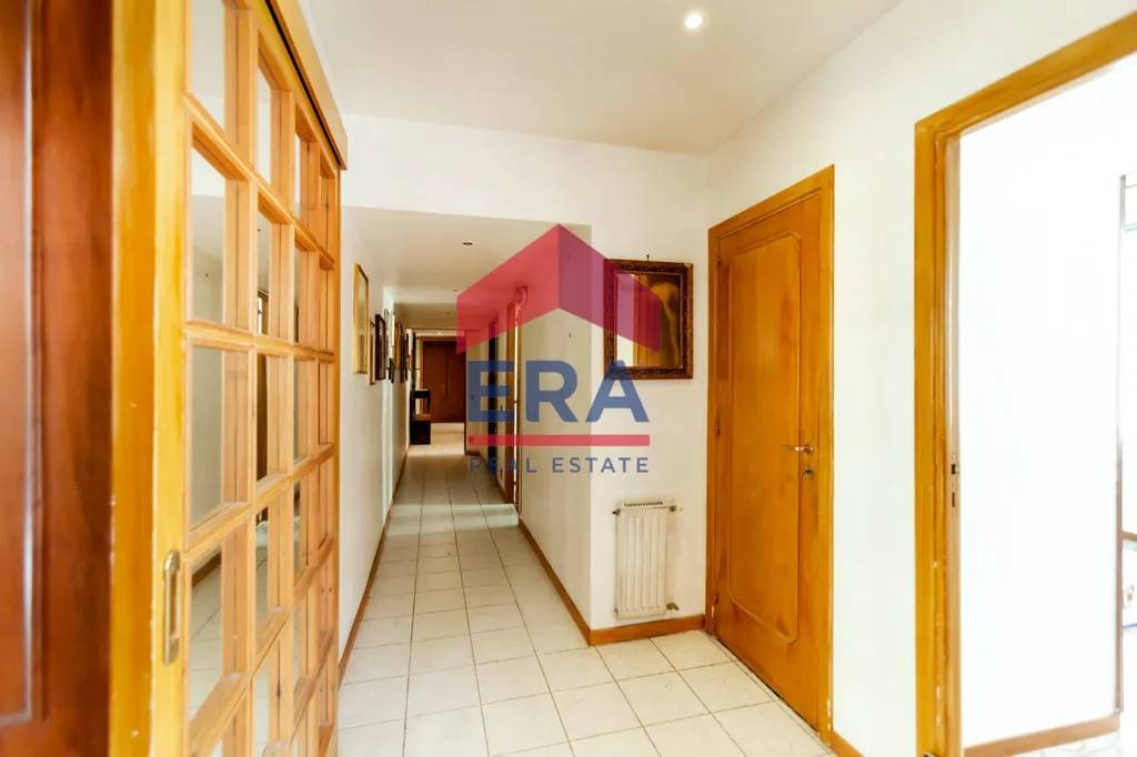 Entrée - Apartment with Triple Exposure in Prati, Rome