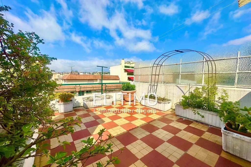 Terrasse - Appartement Luxe avec Terrasses à Nice
