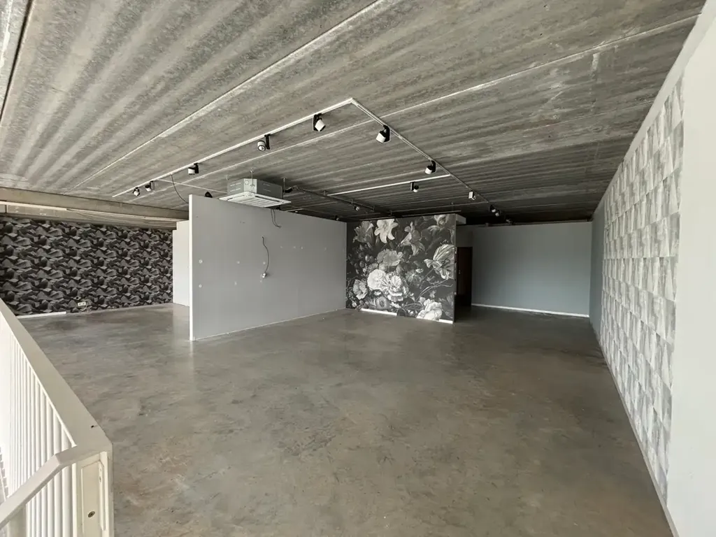 Toad - Retail Unit with Prime Location in Geel