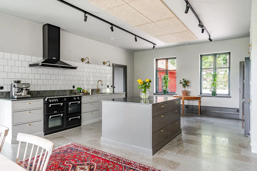 Köök - Modern Farmhouse with Pool near Norrköping