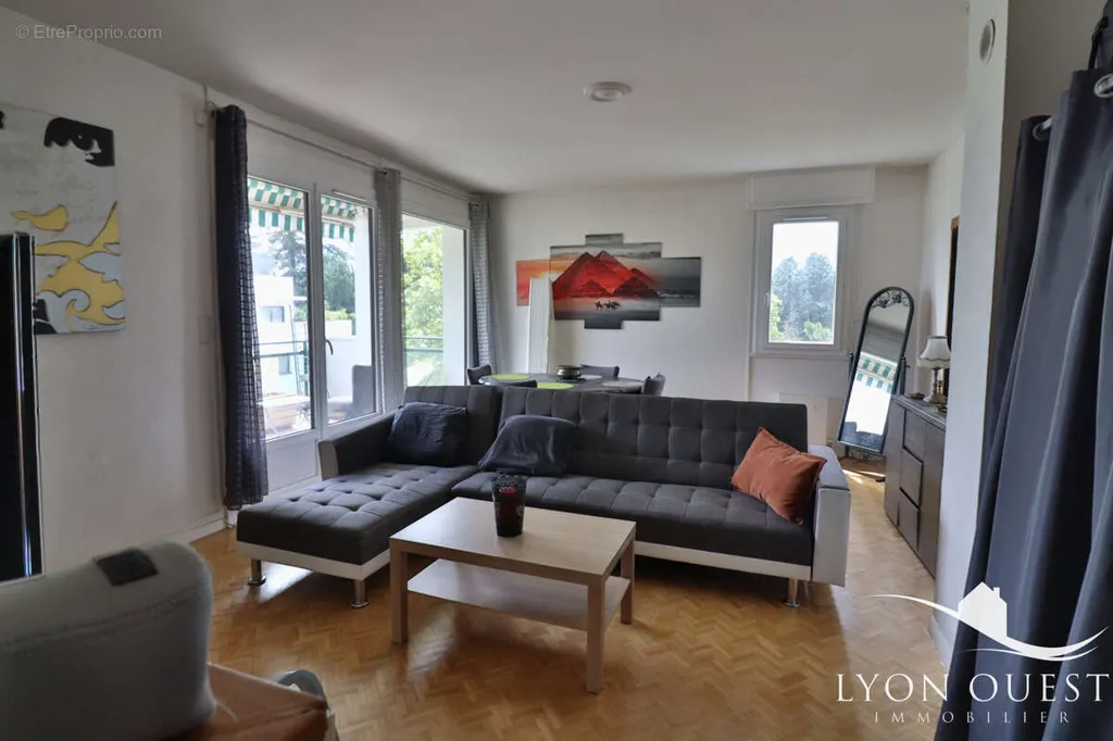 Séjour - Appartement atypique avec terrasse à Lyon