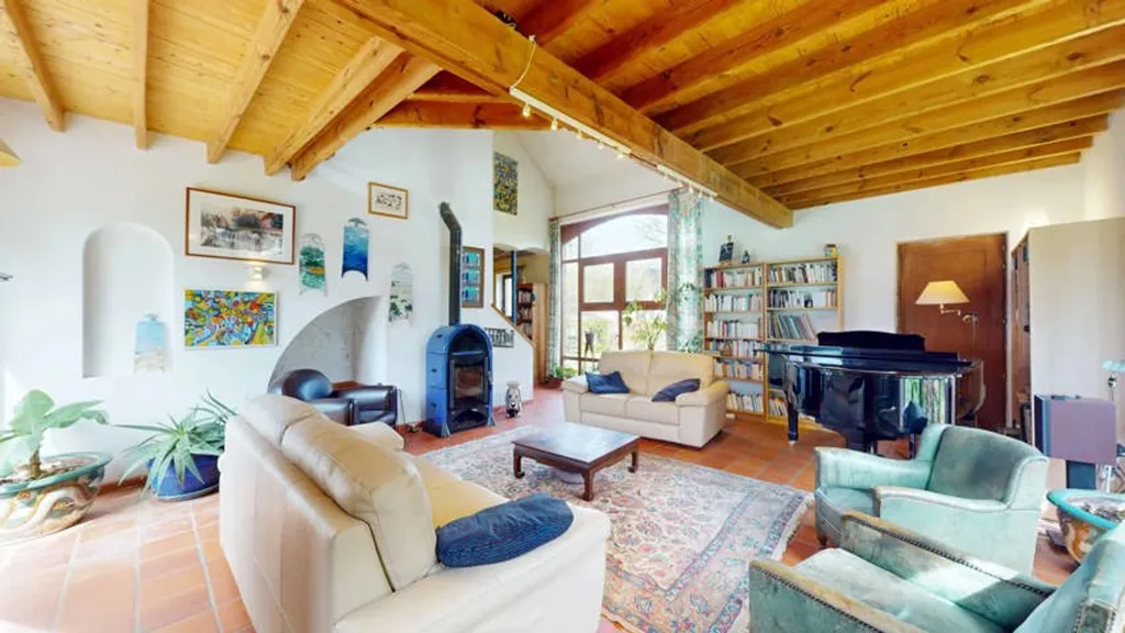 Elutuba - Renovated House with Two Units in Orbais