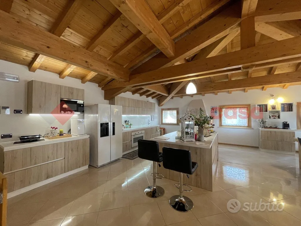 Kitchen - Independent House with Private Garden in Minerbe