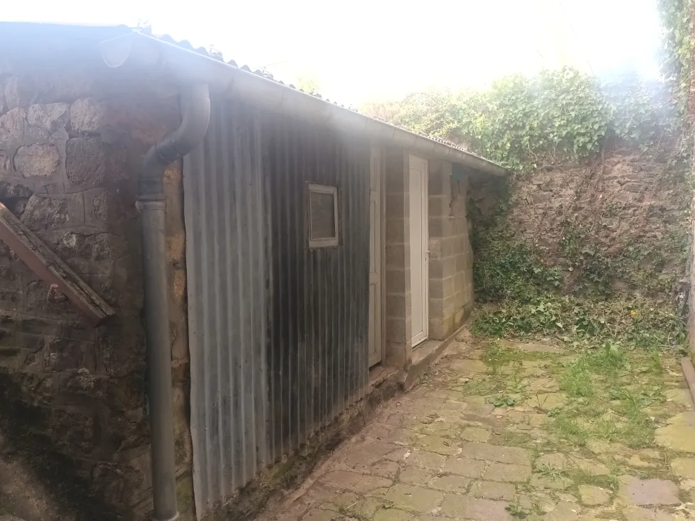 Aed - Charming Townhouse with Garden in Sourdeval