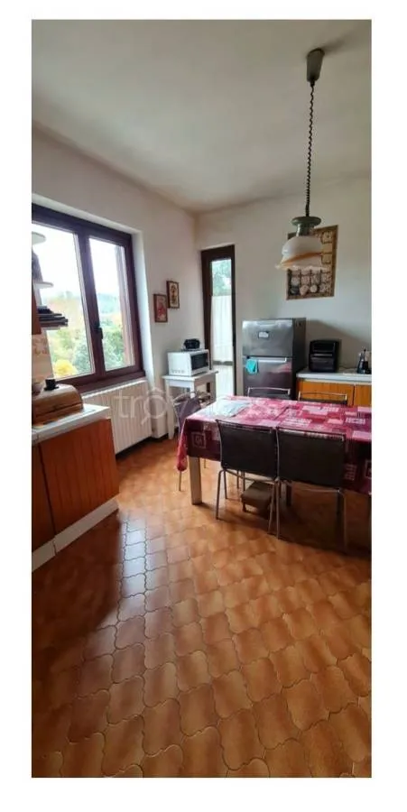 Salle à manger - Auctioned Rustic Apartment with Balcony in Imbersago