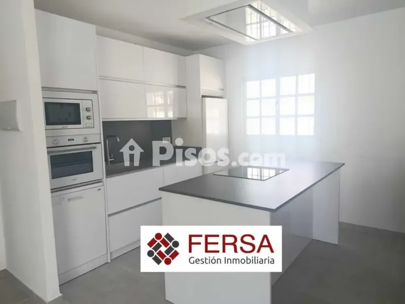 Kitchen - Ample Chalet with Pool on Carretera de Sanlúcar-Sudamérica