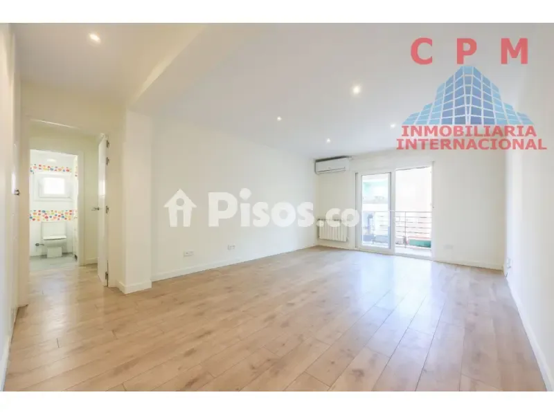 Soggiorno - Unfurnished Flat with Terrace in Chamartín