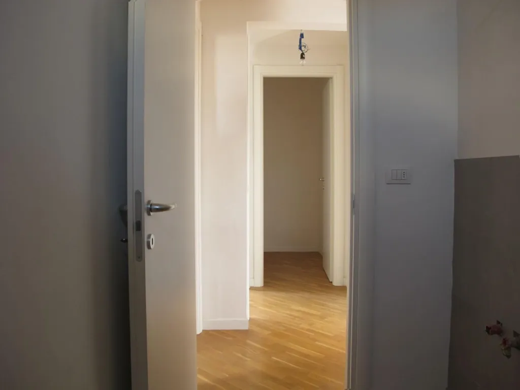 Esik - Rear-Facing Apartment near School in Empoli