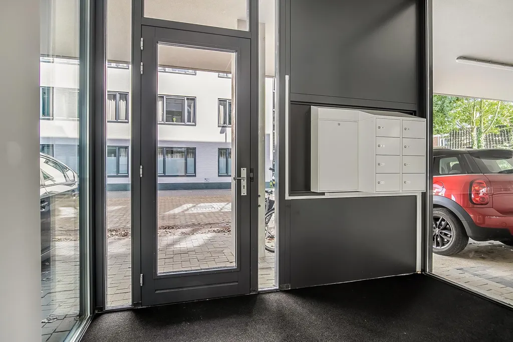 Esik - Woon-/Werkappartement with Loft in Eindhoven