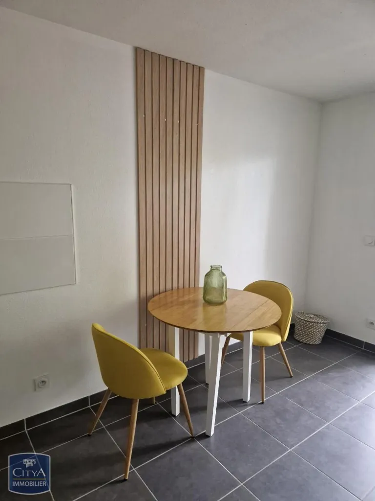 Sala da pranzo - Meubled Studio with Balcony in Toulon