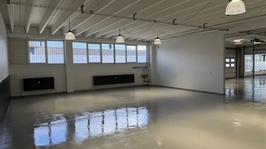 Zimmer - Warehouse with Office in Albertslund