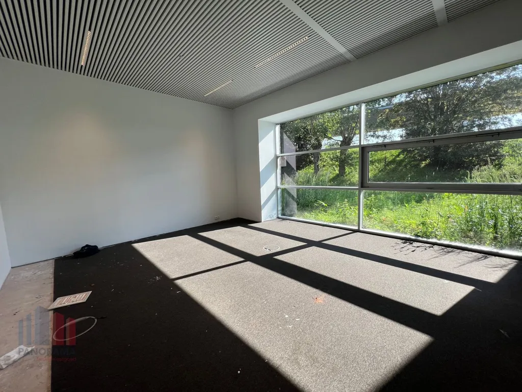 Toad - Office Space with Private Terrace in Gentbrugge