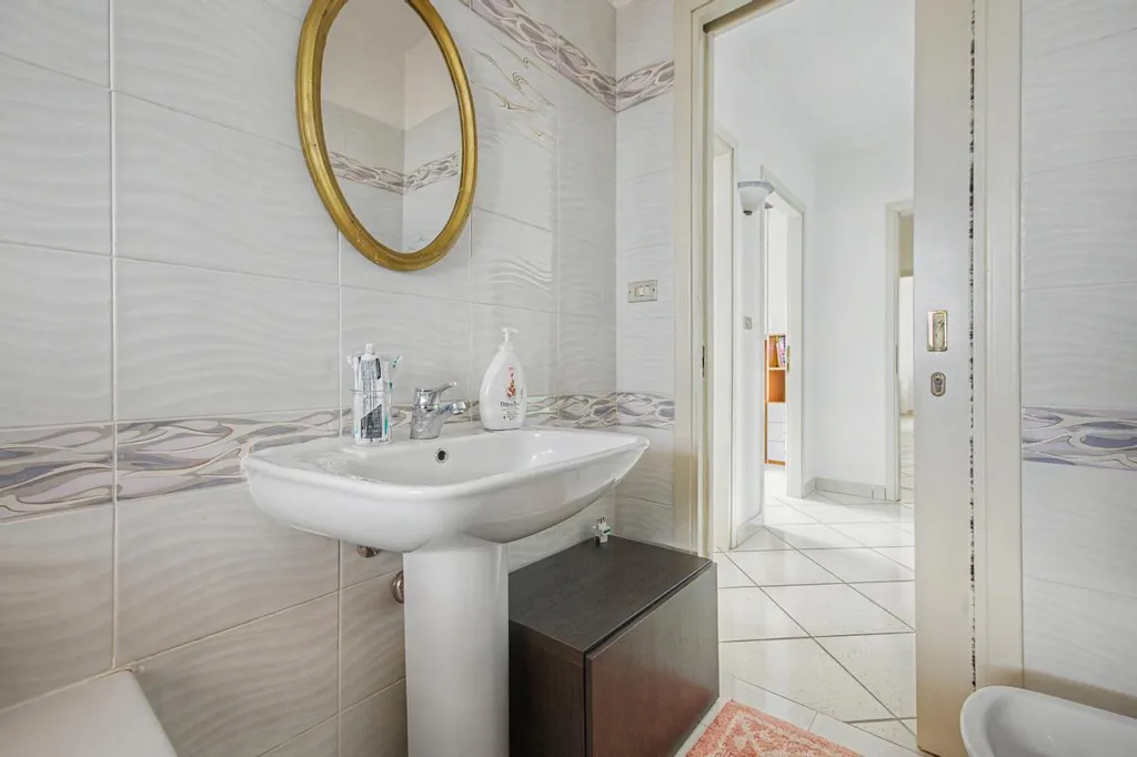 Salles de bain - Spacious Attico with Panoramic View in Brindisi