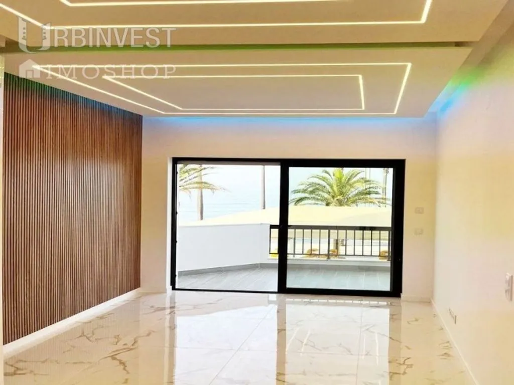 Hallway - 3-Bedroom Flat with Sea View in Loulé