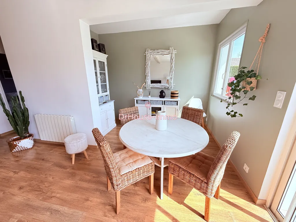 Salle à manger - Maison avec Jardin en Centre-Ville à Saint-Laurent-Médoc