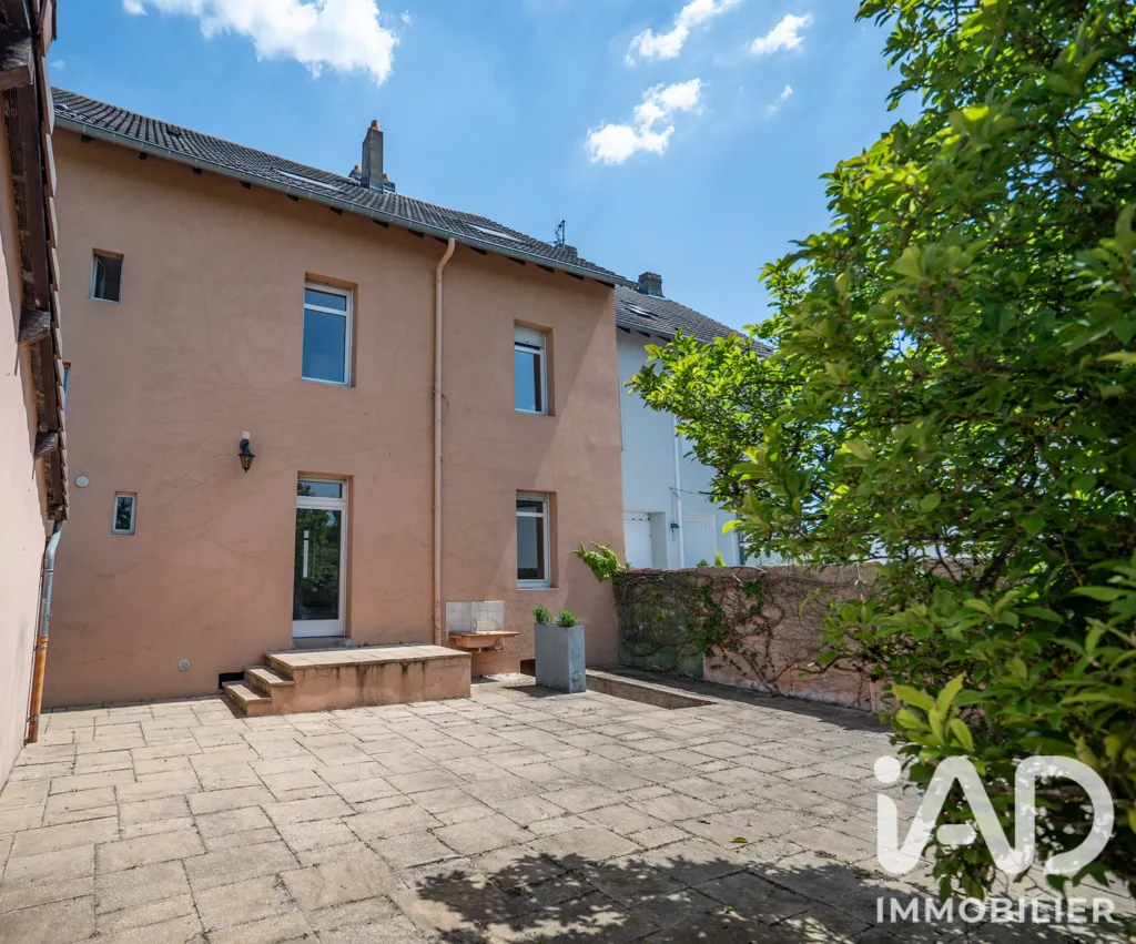 Aed - Character House with Terrace in Yutz