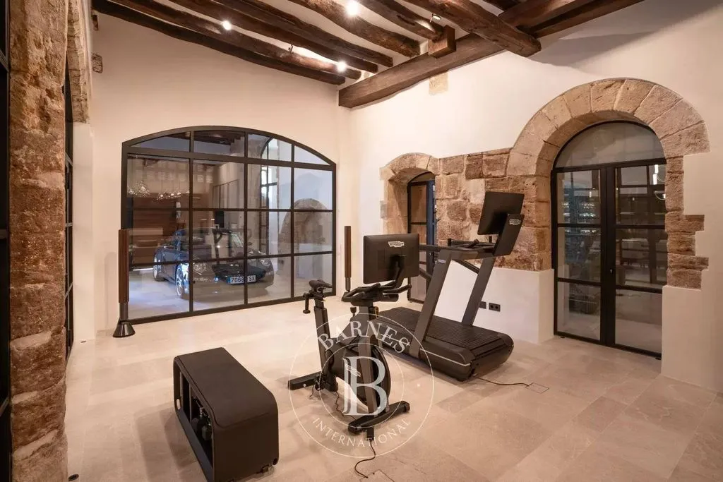Toad - Restored 18th-Century Villa with Sea View in Palma