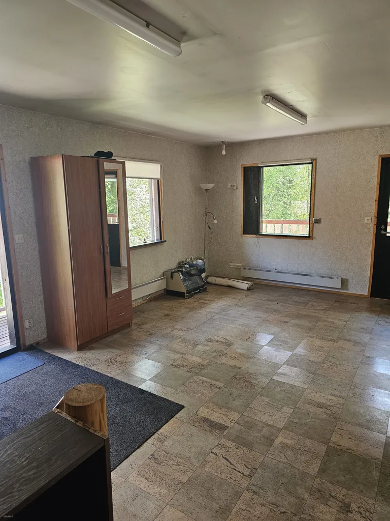 Garaaž - Spacious House with Garden in Nousiainen