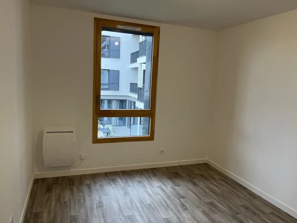 Pièces - Appartement F2 avec Balcon et Parking à Taverny