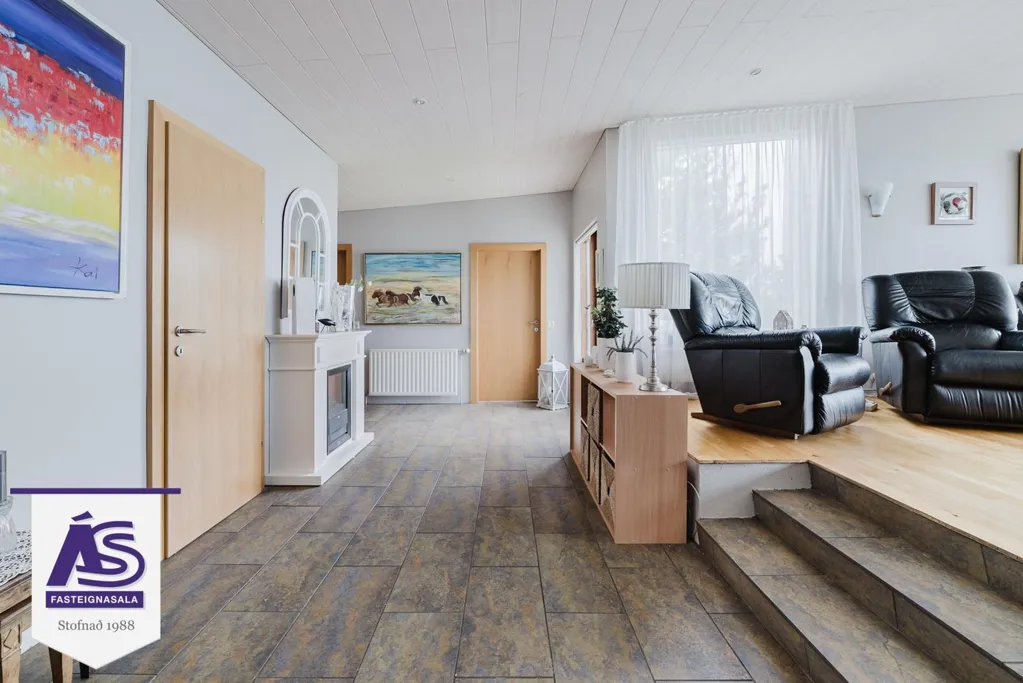 Soggiorno - House with Garden and Pool in Hafnarfjörður