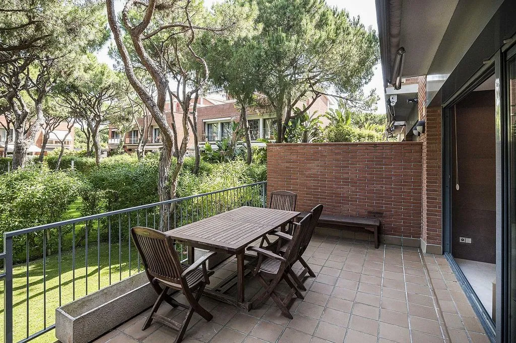 Terrasse - Seafront Semi-detached House with Pool in Gavà Mar