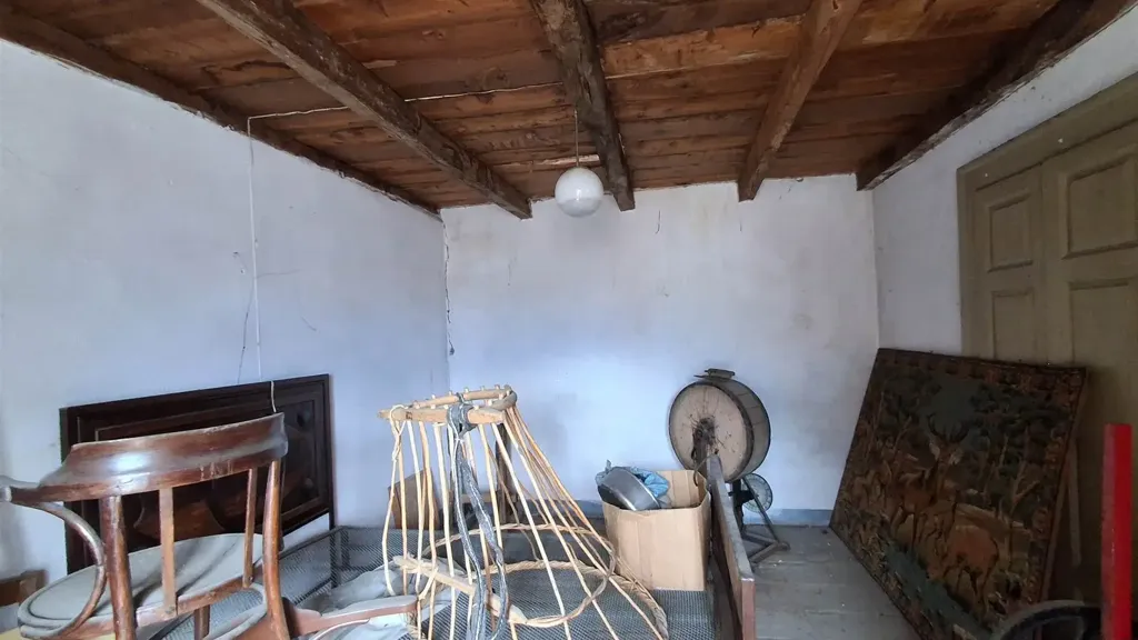 Pesuköök - Quadrilocale to Renovate in Samolaco